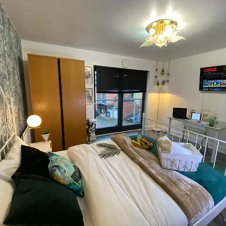 Ferienhaus Luxe Place - Netflix & Workspace For 6 *