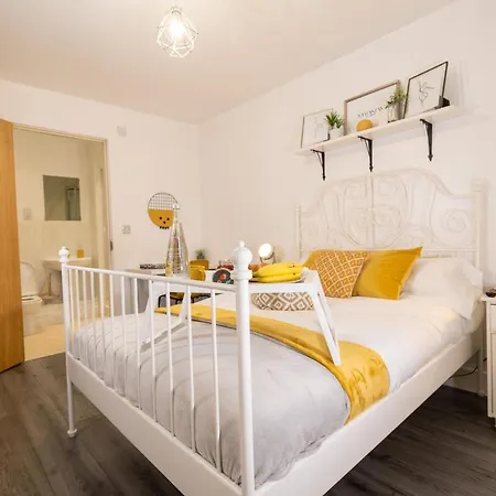 Luxe Place - Netflix & Workspace For 6 Ferienhaus Birmingham