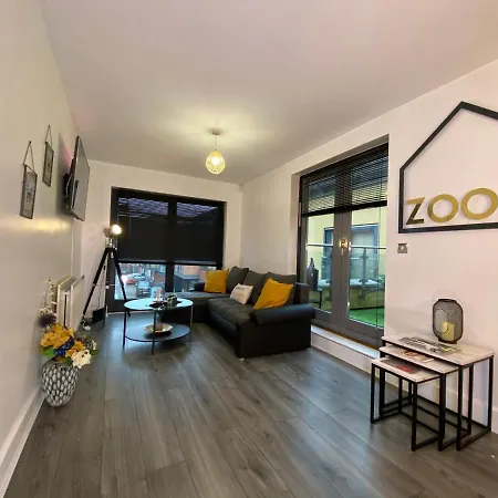 Ferienhaus Luxe Place - Netflix & Workspace For 6 *